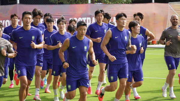 체코 납작하게… 첫 경기 지고 토너먼트 진출 없었다