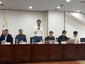 ‘투표용지 부족 사태’ 불똥… 세계핀수영선수권 사복 출전 위기