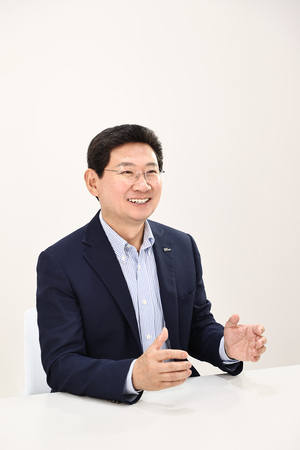 [취임 인터뷰] ‘용인 발전 쉼 없이 매진’ 이상일 용인특례시장