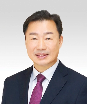 [시·군 의회 ‘전반기 의장단’] 여주시의회 의장 박두형… 진선화, 만장일치로 당선