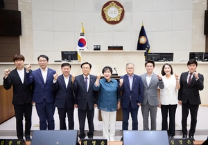 용인시의회, 의장 장정순·부의장 김길수 선출