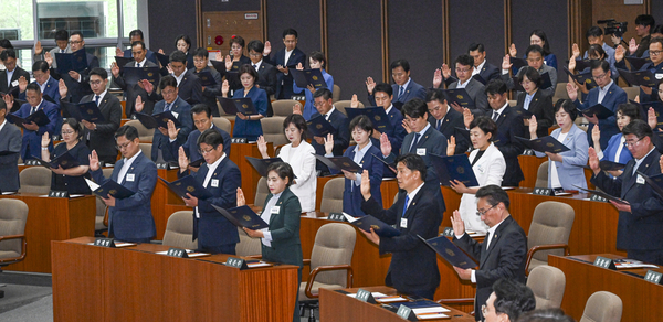 경기도의회 ‘상임위원장 배분’ 여야 충돌… 국힘 2~3석 요구
