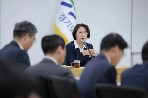 추미애 지사, 경기도 업무보고 중단… “문제점·개선책 위주로 다시”