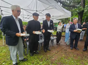 남양주 민주열사 묘역에 ‘반헌법행위자열전’ 헌정… 도올 “과거 끊어내고 새시대로”