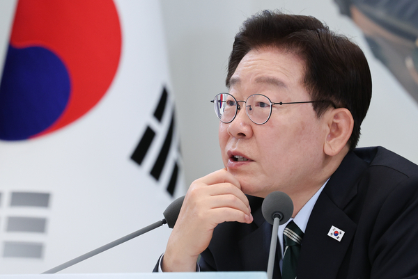 이재명 대통령이 16일 청와대 영빈관에서 열린 국토·농식품·해수부 등에 대한 부처 업무보고에서 발언하고 있다. 2026.7.16 /연합뉴스