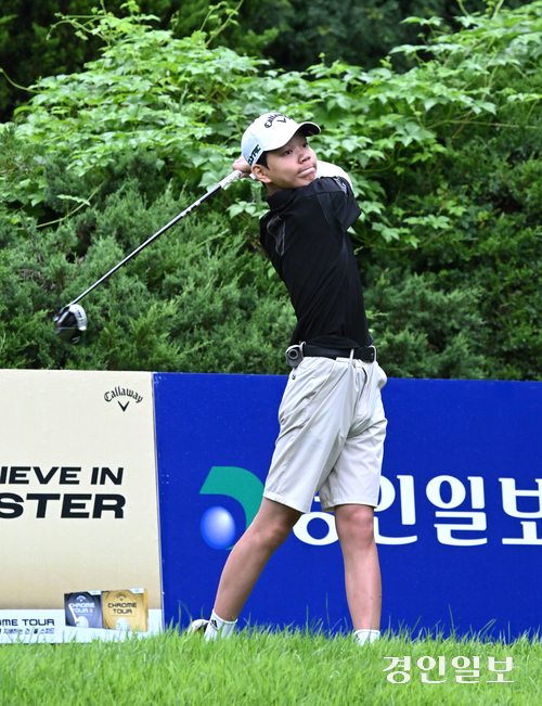 20일 용인 골드CC에서 열린 ‘GA KOREA배 제23회 경인일보 전국중·고등학생골프대회’가 진행되고 있다. 2026.7.20 /최은성기자 ces7198@kyeongin.com
