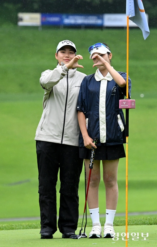 20일 용인 골드CC에서 열린 ‘GA KOREA배 제23회 경인일보 전국중·고등학생골프대회’가 진행되고 있다. 2026.7.20 /최은성기자 ces7198@kyeongin.com