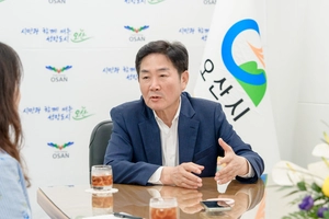 [취임 인터뷰] ‘나고 자란 고향의 잠재력 잘 아는’ 조용호 오산시장