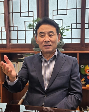 [취임 인터뷰] ‘앞으로 4년 미래기반 성과 달성’ 백영현 포천시장