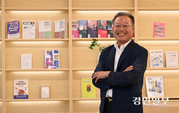처음으로 민간이 주도해 오는 9월 인천에서 열리는 제24차 세계한상대회 황병구 운영위원장이 “이전보다 올해, 올해보다 내년 더 나은 세계한상대회가 되도록 힘쓰겠다”고 밝히고 있다. 2026.7.15 /조재현기자 jhc@kyeongin.com