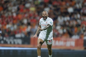 부천FC, 강원FC에 3-0 완승…6경기만에 승리 수확
