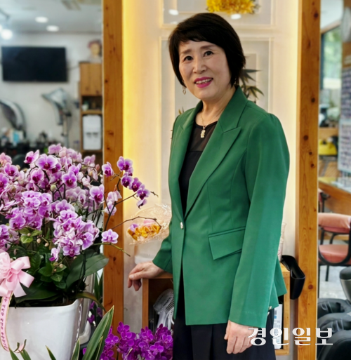 대한미용사회 인천 남동구지회 김미숙 지회장은 “비용 부담이나 이동의 어려움으로 미용실을 찾기 힘든 분들을 도울 때 가장 큰 보람을 느낀다”고 말했다. 2026.8.6 /정선아기자 sun@kyeongin.com
