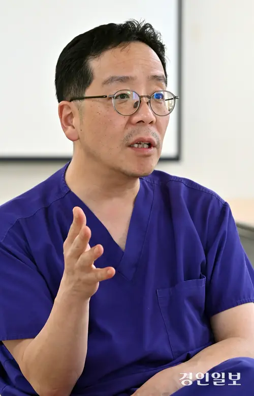 인천참사랑병원 천영훈 병원장은 우리나라 마약 실태와 관련해 예방, 인식, 치료 등 전 부문에서 변화가 필요하다고 강조했다. 2026.8.11 /김용국기자 yong@kyeongin.com