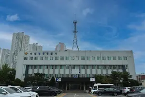 수원 광교 연구시설서 ‘염소 누출’… 200여명 대피 소동