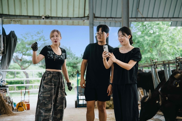 로컬 큐레이터 1기 활동 모습. /경기콘텐츠진흥원 제공