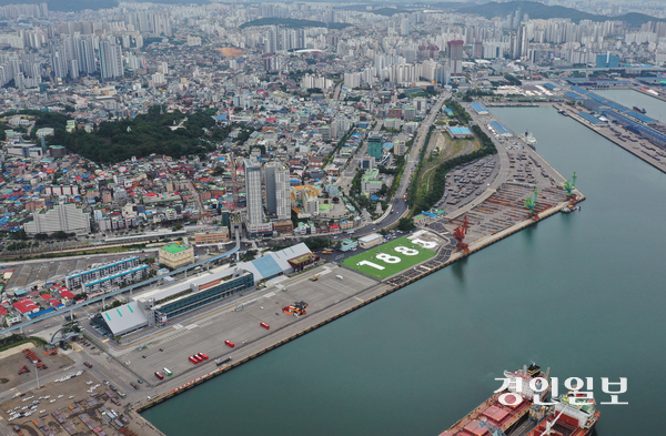 인천 내항 1·8부두 전경. /경인일보 DB