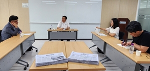 사라진 갯벌 설득력 있게 전달… 해안쓰레기 행정부재 잘 지적