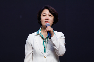 ‘인사 보류’ 반발에 추미애 “재정 위기 타개 위해 조직 재정비부터”