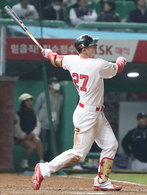 SSG 랜더스의 전신 SK 와이번스 소속으로 2018년 우승을 이끌었던 구단 역대 최장수 외국인 선수 제이미 로맥. /SSG 랜더스 제공