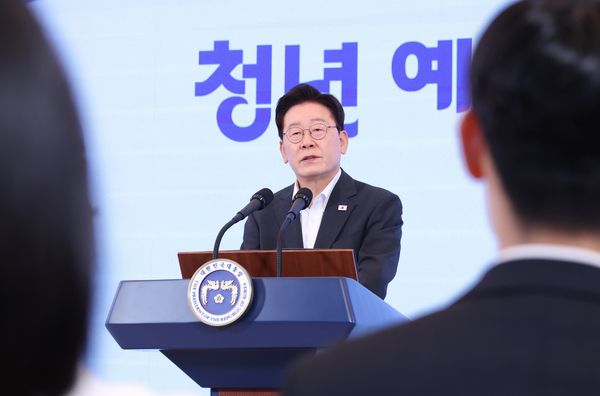이재명 대통령이 지난 28일 청와대에서 열린 ‘청년예산 언박싱 2027’ 행사에서 발언하고 있다. 2026.8.28 /연합뉴스