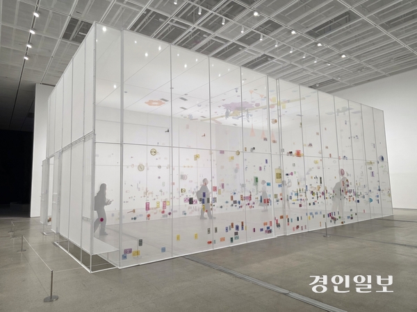국립현대미술관 서울에서 열리고 있는 ‘서도호 개인전’의 전시 모습. 2026.8.30 /구민주기자 kumj@kyeongin.com