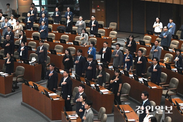 1일 수원시 경기도의회 본회의장에서 제393회 임시회가 진행되고 있다. 2026.9.1 /최은성기자 ces7198@kyeongin.com