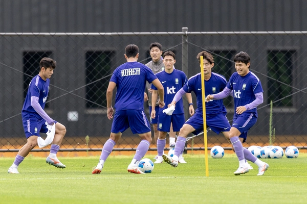 2026 아이치·나고야 아시안게임에 출전하는 23세 이하(U-23) 남자 축구 대표팀 선수들이 1일 충청남도 천안 코리아풋볼파크에서 훈련하고 있다. 2026.9.1 /연합뉴스