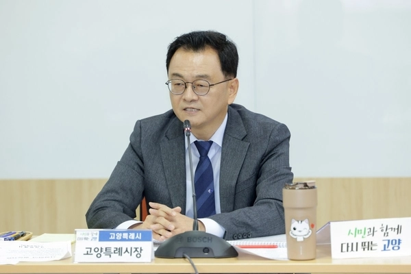 2일 민경선 고양특례시장이 시정회의에서 6개 공공기관의 경영 혁신과 협업을 주문하고 있다. 2026.9.2 /고양시 제공