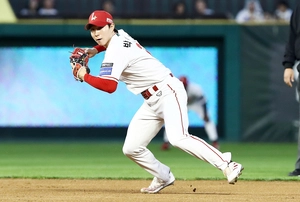 뒷심 SSG… 박성한 골든글러브·김민준 신인왕 실현될까 [구도(球都), 인천]