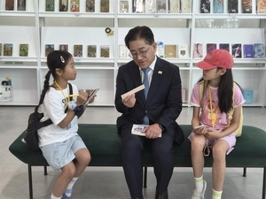 [르포] 책에서 AI까지 ‘2026 김포 독서대전’… 일상 속으로 들어온 ‘책의 기쁨’