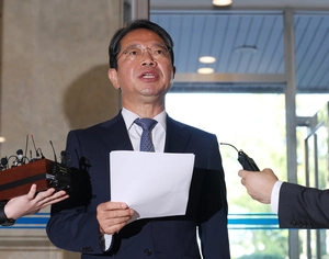 김승원 “식약처에 부정청탁한 적 없다”…한동훈엔 “외압 증명하라”