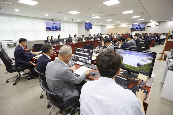 9일 경기도의회에서 열린 제393회 임시회 제2차 경제노동위원회 2026년도 제2회 추가경정예산안 심의가 진행되고 있다. 2026.9.9 /경기도의회 제공