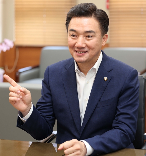 정일구 평택시의회 부의장은 “평택이 첨단산업 중심도시로 도약할 수 있도록 필요한 정책과 대안을 마련하겠다”고 밝혔다. /평택시의회 제공