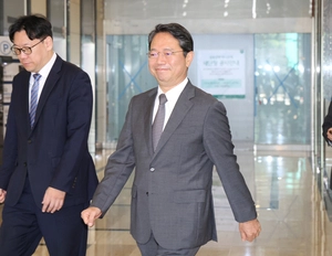 김승원 법무장관 후보 ‘신약 임상 청탁 의혹’ 제약사 제넨셀 사기혐의 수사중