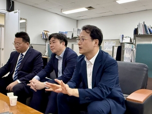 신재경 시당위원장 “기관장 법적 임기… 강압적 사퇴 요구 멈춰야” [인천 정가 레이더]