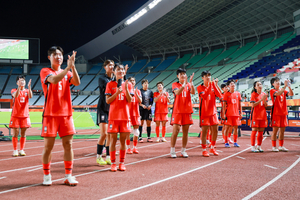 골 폭풍 몰아친 남북 여전사… AG 여자축구 첫 경기 나란히 대승 [백효은기자의 백점만점 나고야]