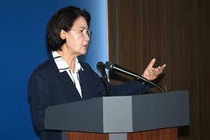 [이슈추적] 김동연도 공방 등판… 도의회 민주당도 ‘추미애 행보’ 우려