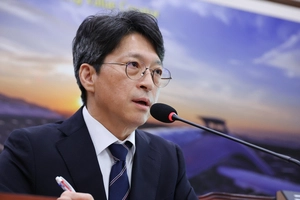 홍지선 국토부장관 후보자 “시장 충분할 때까지 주택 공급”