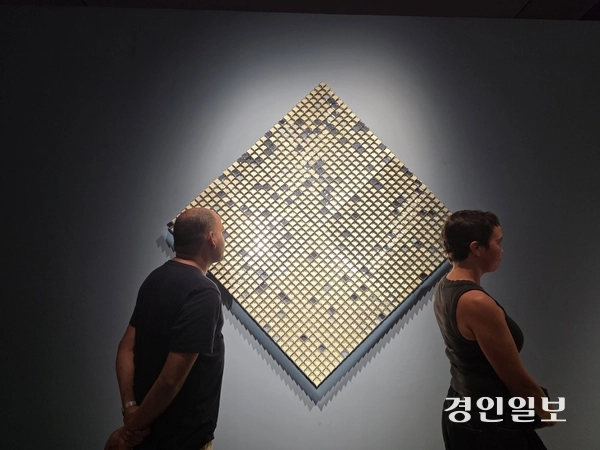 ‘땅이 만든다’ 전시 모습. 2026.9.21 /구민주기자 kumj@kyeongin.com