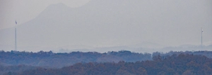 서부전선 DMZ 수색 중 지뢰 추정 폭발사고… 3명 다쳐