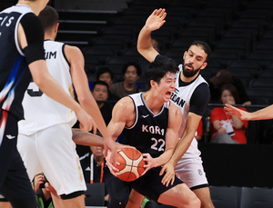 농구 4강·축구 첫 승… AG 구기 종목 순조로운 출발 [백효은기자의 백점만점 나고야]