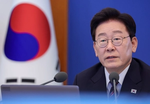 이재명 대통령 “깊이 고민하고 더 낮은 자세로 국정 다듬어가겠다”