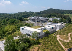 [팔도건축기행·(68)] 국립광주박물관 도자문화관