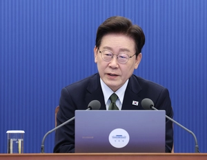 靑 “‘불의의 사고’는 부상 장병 위로 맥락… 北면죄부 아냐”