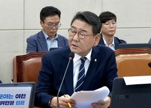 노인학대해도 지원금 쏙쏙… 김교흥, 요양병원 제재방안 마련