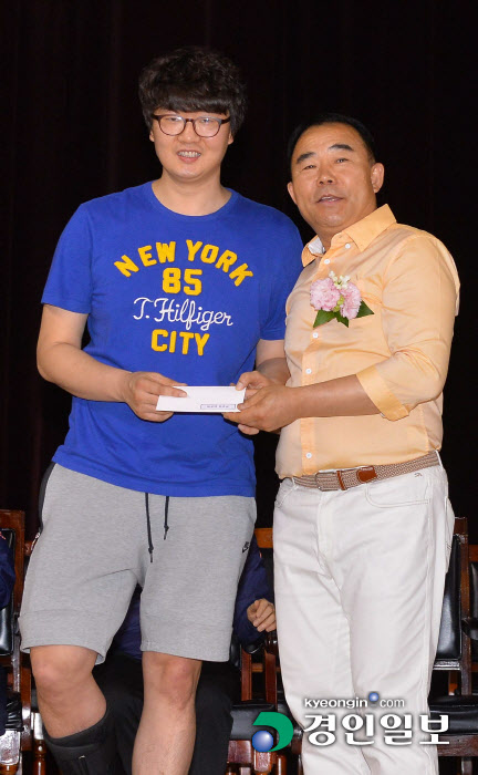 [화보]제16회 용인시·경인일보배 전국생활체육 오픈배드민턴대회