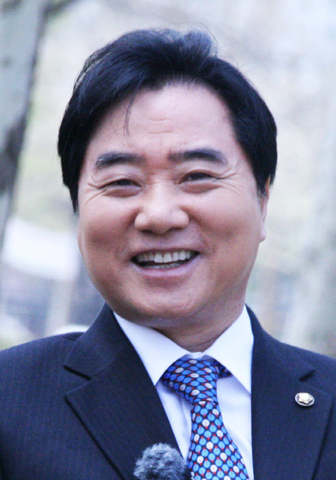 이석현