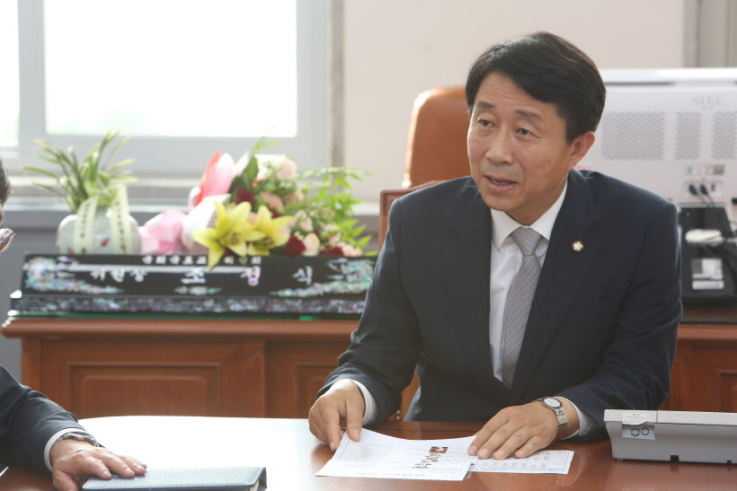 조정식 국토위원장