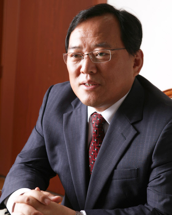강남대윤신일총장