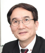 사본 -김창범 팔달구청장(인터뷰용 사진) (1)
